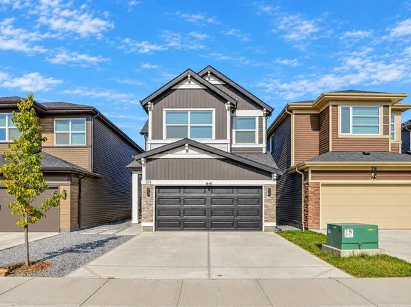 314 S Corner Meadows Way NE, Calgary, AB T3N 1X4