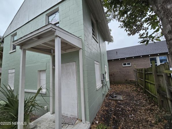 jacksonville-florida-154610065 picture