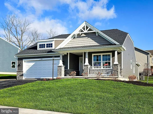 100 Manor Dr, Pleasant Gap, PA 16823