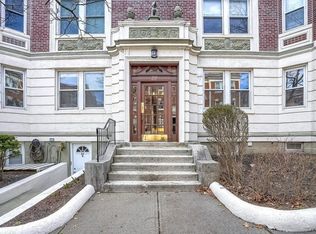 22 James St APT 1, Brookline, MA 02446