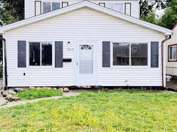 7052 Toepfer Rd, Warren, MI 48091