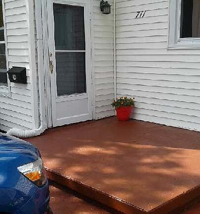 5th image of 711 E Livingston St