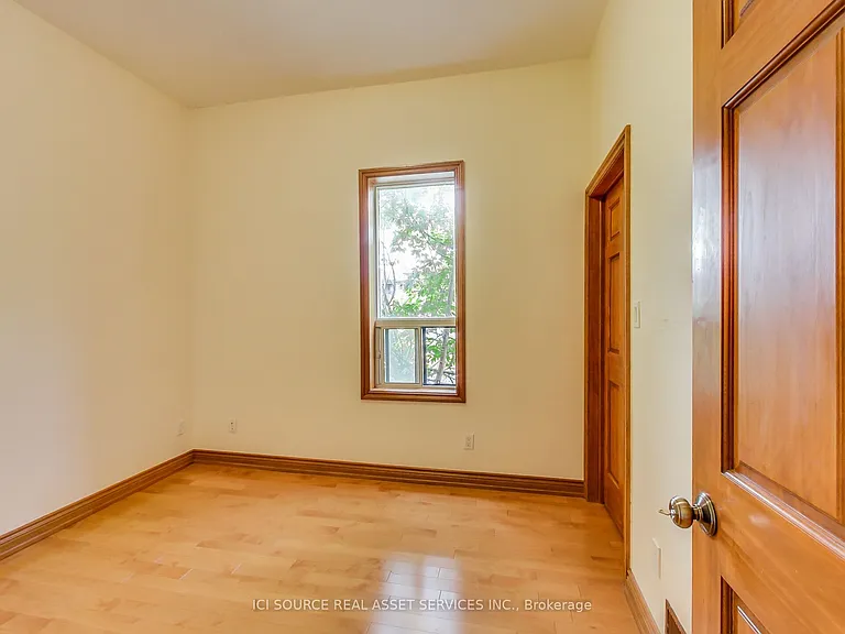 287 Palmerston Ave #MAIN — Photo 20