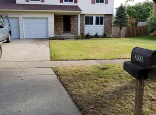 303 Alcott Rd, Saint Matthews, KY 40207