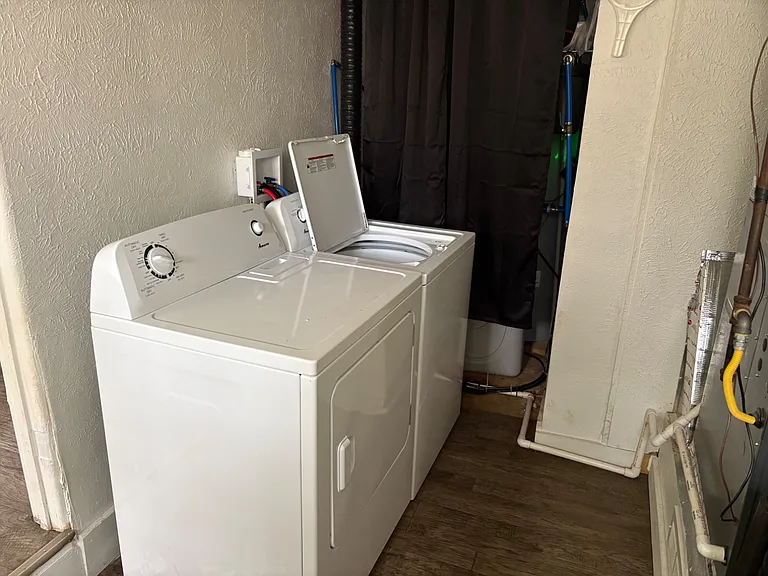 Unit Photo