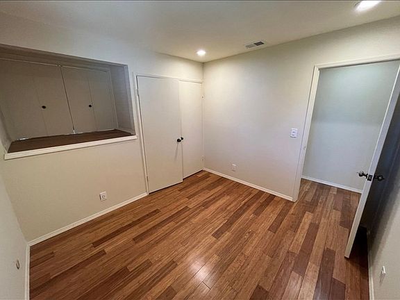 4th image of 830 Hacienda Dr