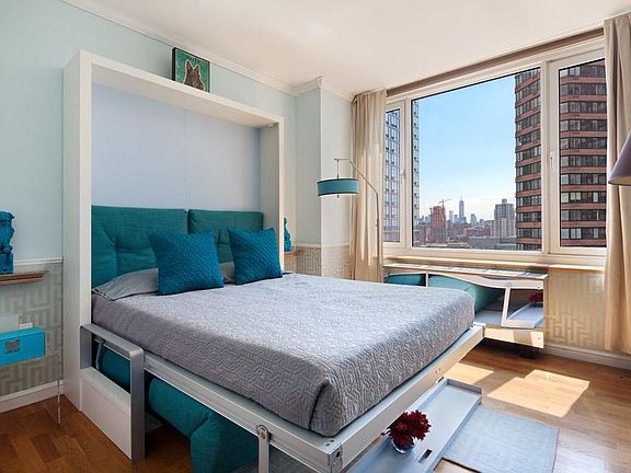 4th image of 635 W 42nd St APT 17L