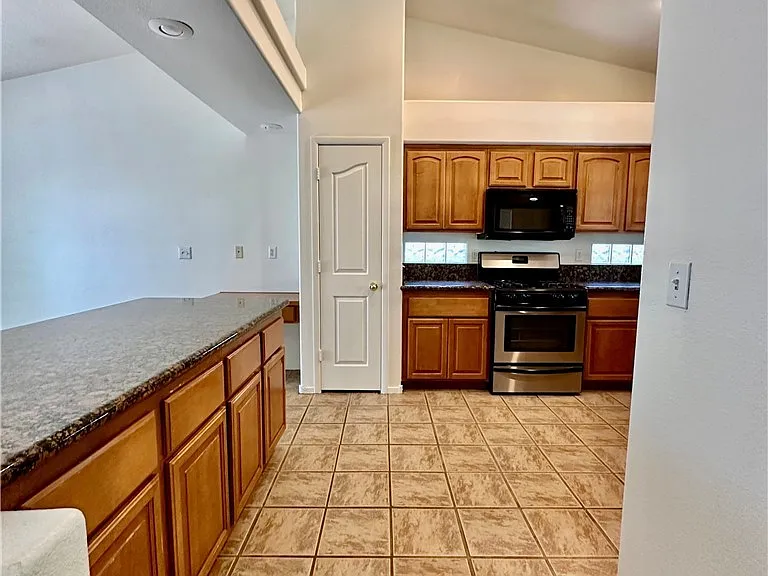 7851 Meandering Path Ave — Photo 23