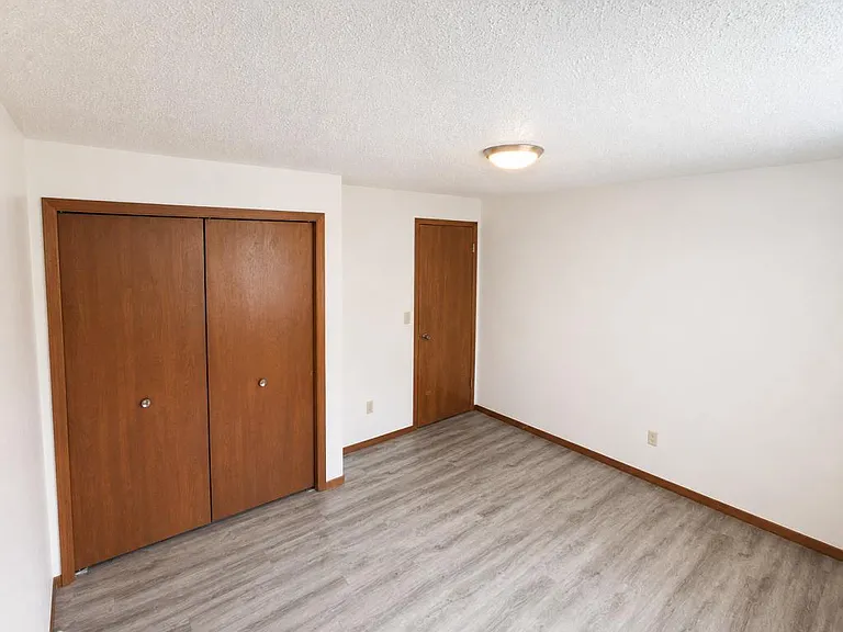 1504 Shannon Dr NE — Photo 10