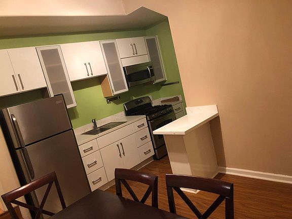 3rd image of 549 27th Ave #A