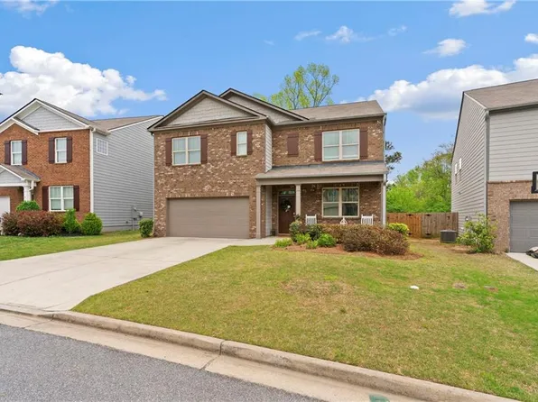 376 Maple Brook Dr, Dawsonville, GA 30534