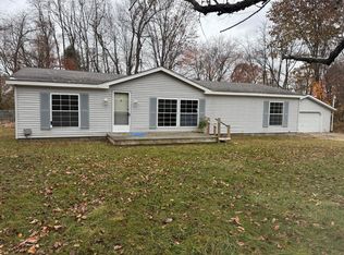 17250 Apache Trl, Howard City, MI 49329