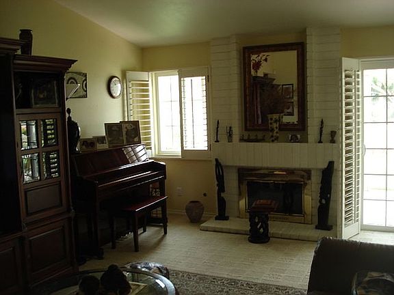 Living Room & Fire Place