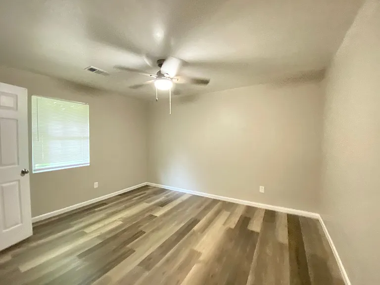 4415 W Charles Bussey Ave — Photo 11