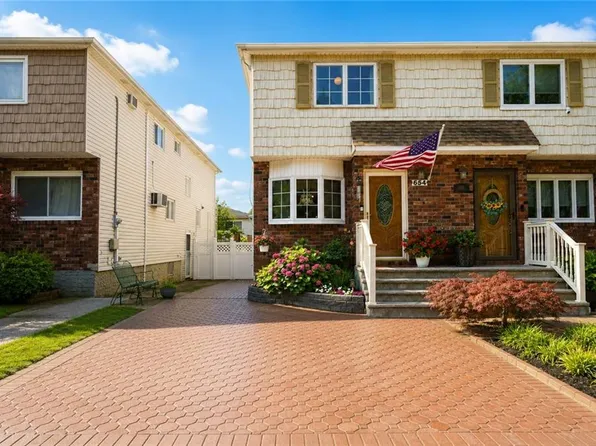 654 Ramona Ave, Staten Island, NY 10309