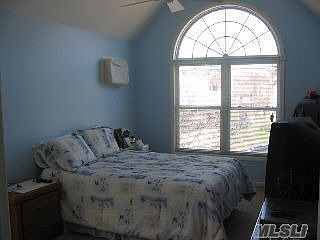 4th image of 104 Greenwood Dr