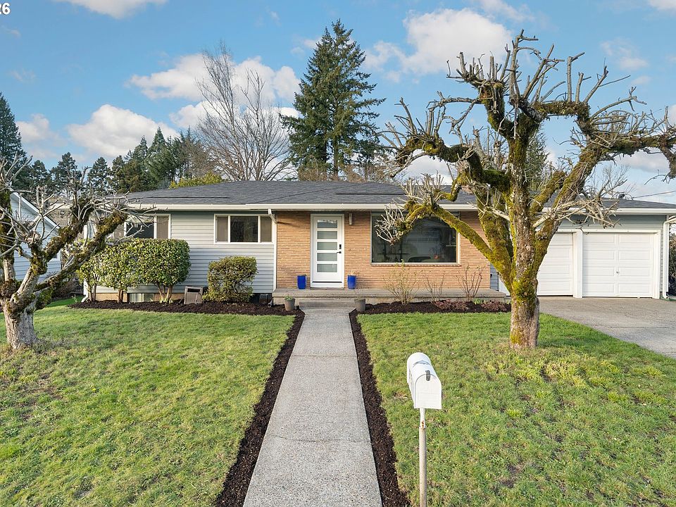 1st image of 6725 SE Catalina Ln