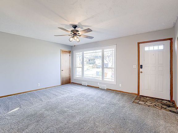 2nd image of 3225 Cherry Ln