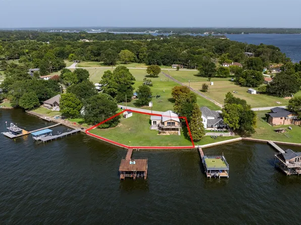 16207 Saint Paul Dr, Malakoff, TX 75148