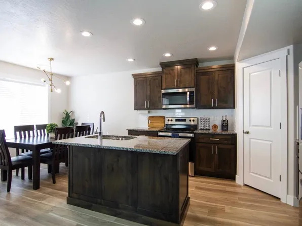 2043 N 350 E, North Logan, UT 84341