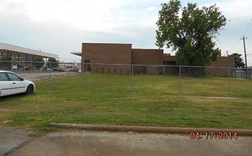 3rd image of 10810 Eastex Fwy