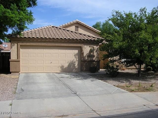 1st image of 1054 E Jasper Dr