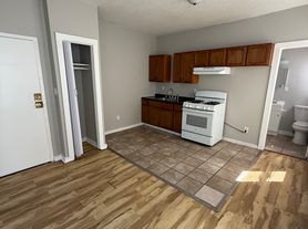 68 Sylvan Ave