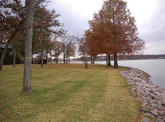 2nd image of 107 Sequoya Cv