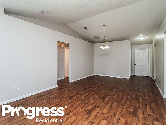 5th image of 1942 Grasmere Dr