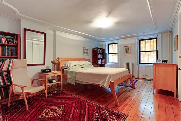 Sold by Corcoran | media 19