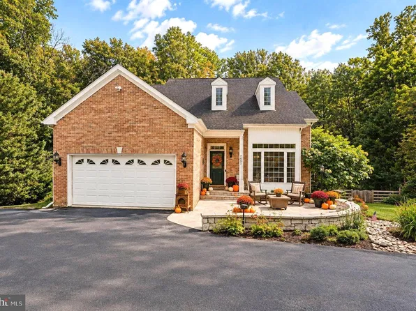 7855 Waller Dr, Manassas, VA 20111