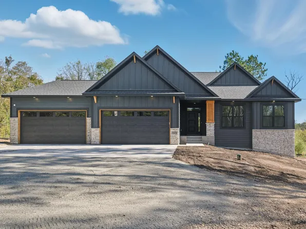 15059 8th St N, West Lakeland Township, MN 55082