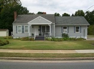 619 N Main St, Bishopville, SC 29010