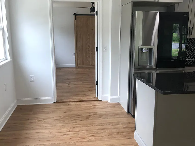 107 Crane Ave — Photo 37