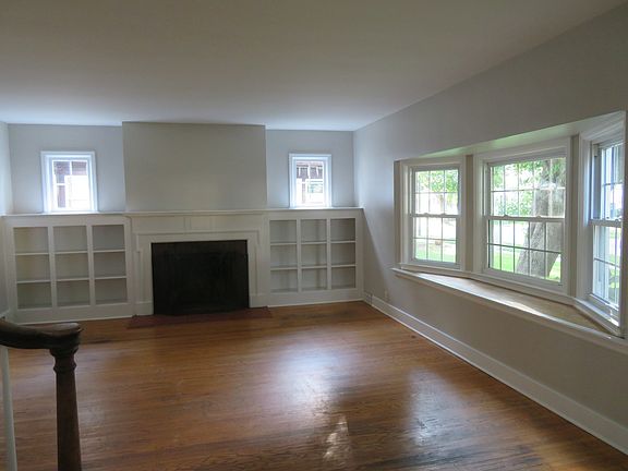 4th image of 856 E Jefferson St