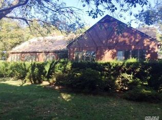 99 Blydenburgh Rd, Centereach, NY 11720