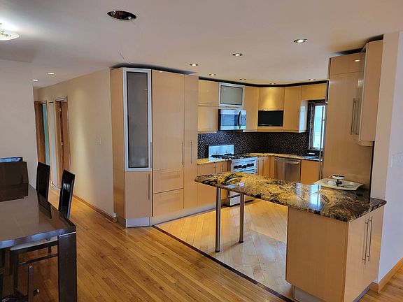 3rd image of 2200 E 57th Pl #2