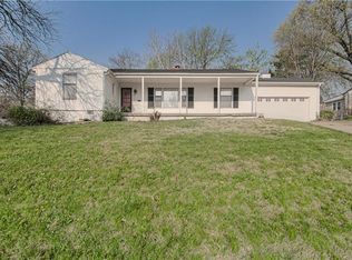 6438 Rockhill Rd, Kansas City, MO 64131