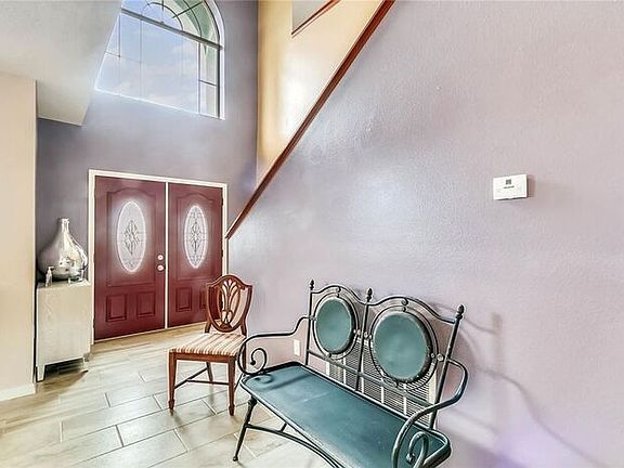 3rd image of 848 Massy Ct