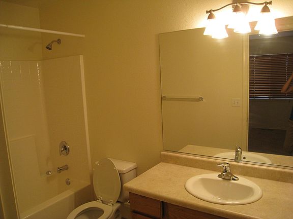 4th image of 5031 Buckaroo Dr