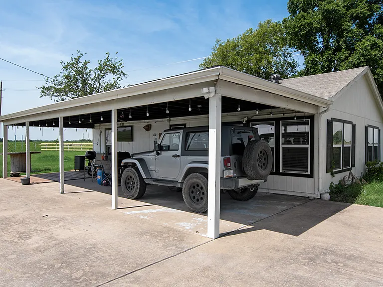 354 N FM 1138 — Photo 14