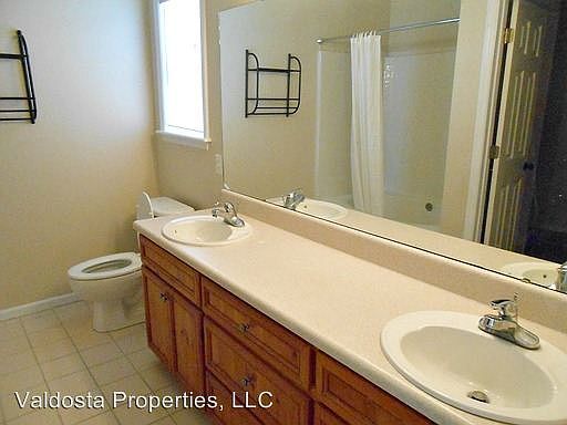 5th image of 4275 Shadowwood Dr