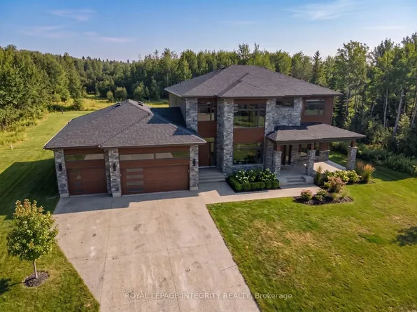 671 Ballycastle Cres, Ottawa, ON K1X 0A3