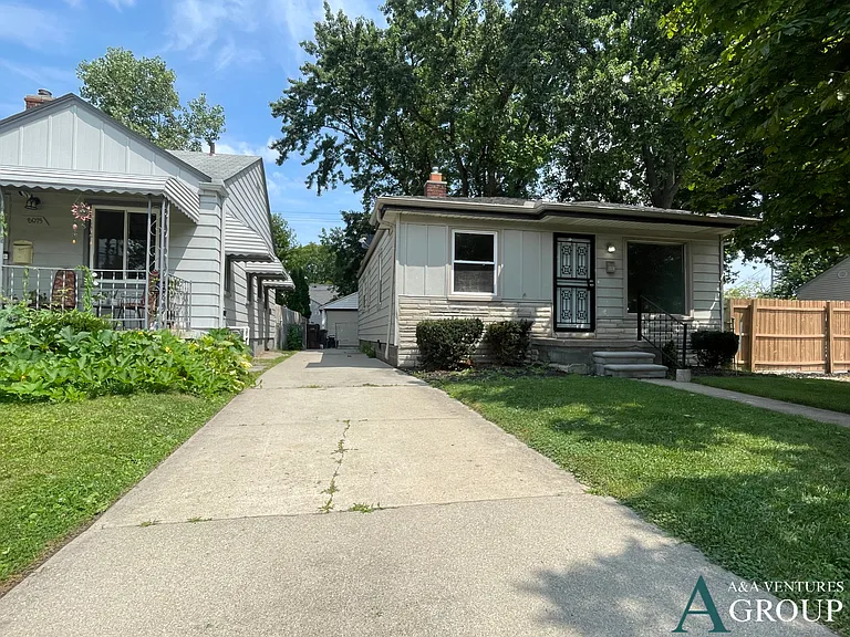 8085 Stephens Rd — Photo 2