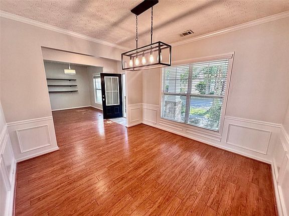 2nd image of 808 Inkberry Rd