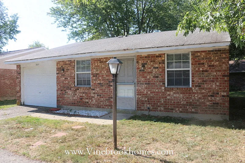 7605 Pomeranian Drive — Photo 1