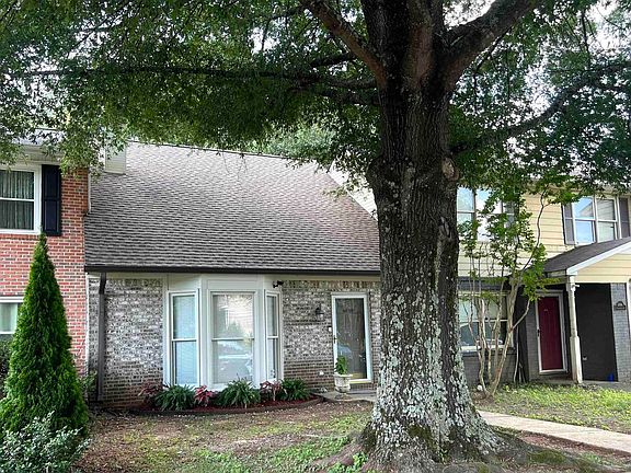 2nd image of 4894 Cheshire Ln N