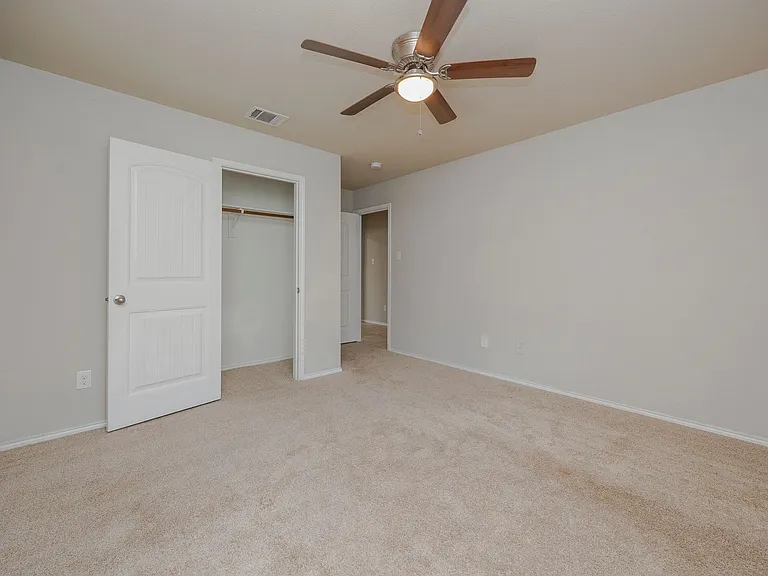2544 Saldana Dr — Photo 12