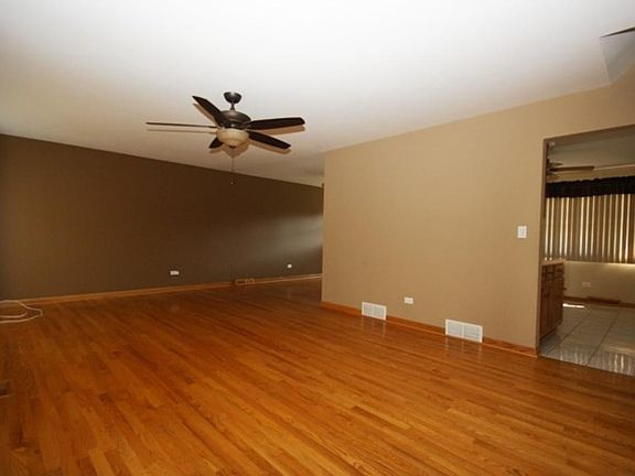 2nd image of 319 Langley Dr