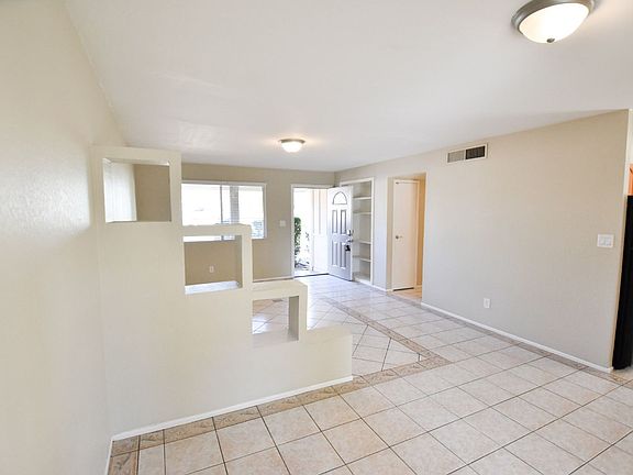 3rd image of 4259 W Vista Ave